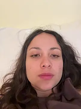 Megan Rodrigo online show from March 3, 2026, 1:51 pm