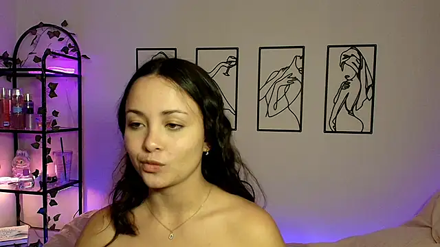 Snapshot of Megan_Rodrigo chatting on October 10, 2025, 7:15 pm Megan Rodrigo online show from October 10, 2025, 7:15 pm