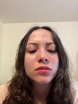 Megan Rodrigo online show from April 20, 2026, 1:03 pm