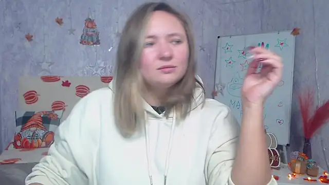 Snapshot of SallyVerda chatting on November 21, 2025, 6:51 pm SallyVerda online show from November 21, 2025, 6:51 pm