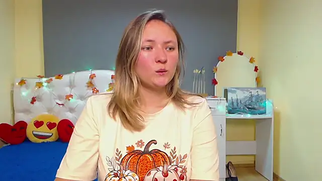 Snapshot of SallyVerda chatting on November 12, 2025, 7:18 pm SallyVerda online show from November 12, 2025, 7:18 pm