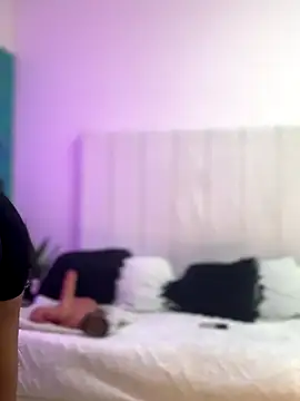 Snapshot of Amber_Martins_ chatting on November 25, 2025, 2:01 am Amber Martins online show from November 25, 2025, 2:01 am