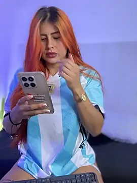 Snapshot of Amber_Martins_ chatting on June 23, 2026, 1:03 am Amber Martins online show from June 23, 2026, 1:03 am