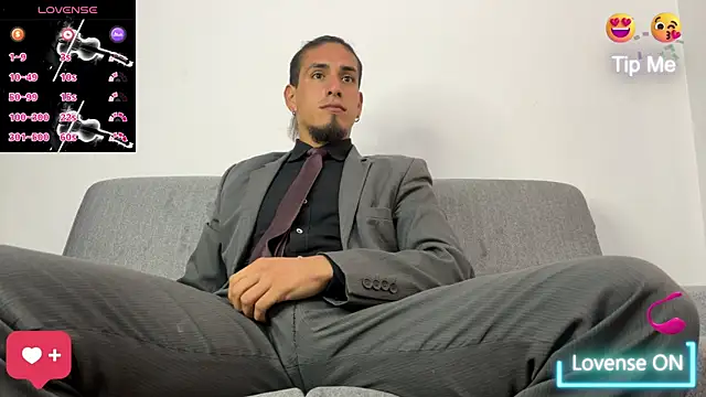 Tom blunt96 online show from December 16, 2025, 12:53 pm