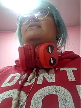 lucky-leah online show from March 9, 2025, 11:03 am