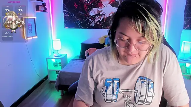 Snapshot of lucky-leah chatting on October 23, 2025, 3:27 am lucky-leah online show from October 23, 2025, 3:27 am