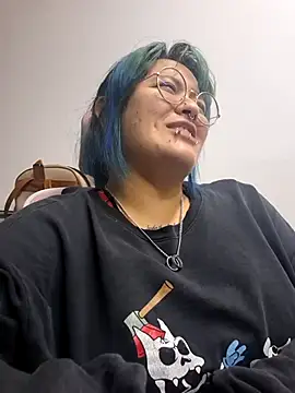 Snapshot of lucky-leah chatting on May 20, 2026, 3:03 am lucky-leah online show from May 20, 2026, 3:03 am