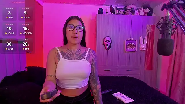 Kayla foxxy online show from October 16, 2025, 4:10 am