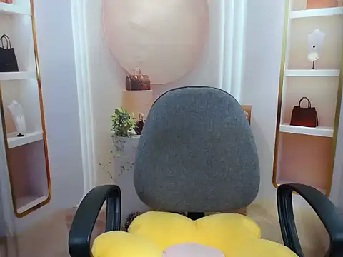 Snapshot of Love_bug15 chatting on March 7, 2026, 6:53 am Love bug15 online show from March 7, 2026, 6:53 am