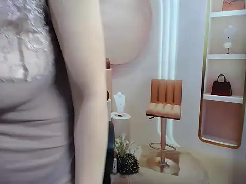 Snapshot of Love_bug15 chatting on March 19, 2026, 3:39 am Love bug15 online show from March 19, 2026, 3:39 am