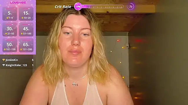 Snapshot of C1eopatra chatting on November 1, 2025, 7:52 pm C1eopatra online show from November 1, 2025, 7:52 pm