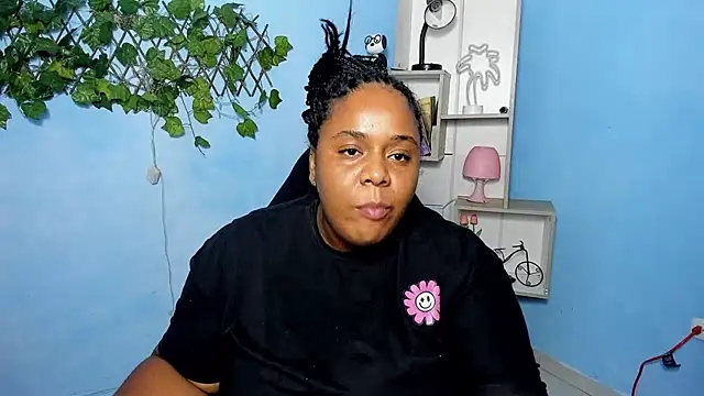 Snapshot of bbw_charlote chatting on November 28, 2025, 12:16 pm bbw charlote online show from November 28, 2025, 12:16 pm