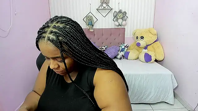 Snapshot of bbw_charlote chatting on October 25, 2025, 12:28 pm bbw charlote online show from October 25, 2025, 12:28 pm