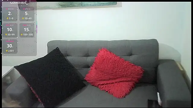 JuliaMack online show from September 30, 2025, 2:06 am