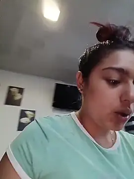 Kittyy Hott  online show from January 6, 2026, 7:29 pm