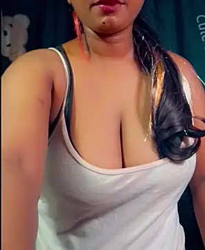 Snapshot of SLteena chatting on December 3, 2025, 3:55 pm SLteena online show from December 3, 2025, 3:55 pm