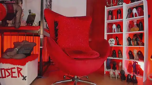 Snapshot of MistressAndre chatting on November 28, 2025, 9:04 pm MistressAndre online show from November 28, 2025, 9:04 pm