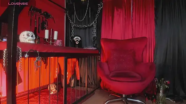 MistressAndre online show from May 27, 2026, 8:05 pm