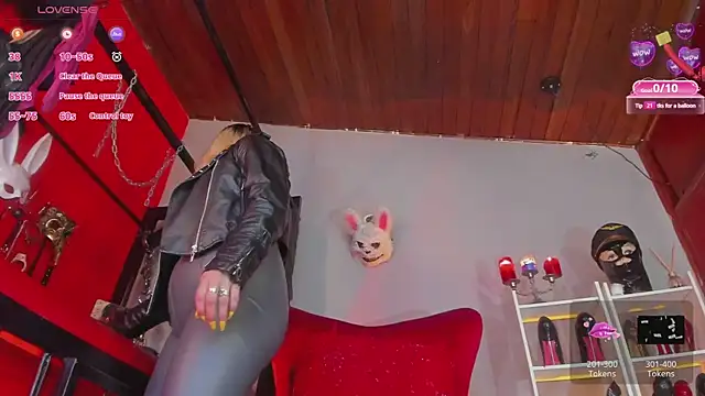 Snapshot of MistressAndre chatting on October 21, 2025, 8:08 pm MistressAndre online show from October 21, 2025, 8:08 pm