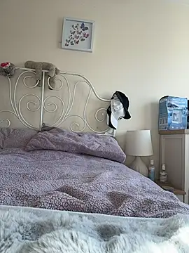 Snapshot of xxcurvyjessiexx chatting on November 2, 2025, 1:27 pm xxcurvyjessiexx online show from November 2, 2025, 1:27 pm