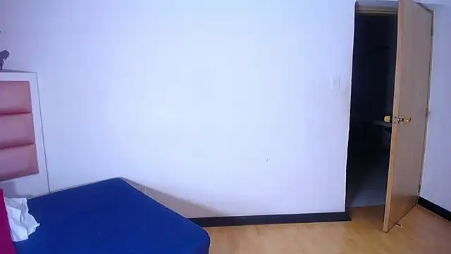 Snapshot of ebonny_suggarmommy1 chatting on October 22, 2025, 9:31 am ebonny suggarmommy1 online show from October 22, 2025, 9:31 am