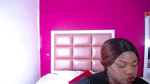 Snapshot of ebonny_suggarmommy1 chatting on February 13, 2025, 2:45 am ebonny suggarmommy1 online show from February 13, 2025, 2:45 am