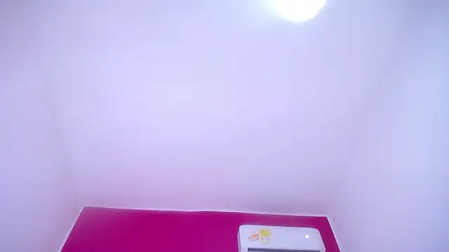 Snapshot of ebonny_suggarmommy1 chatting on January 18, 2025, 7:17 am ebonny suggarmommy1 online show from January 18, 2025, 7:17 am