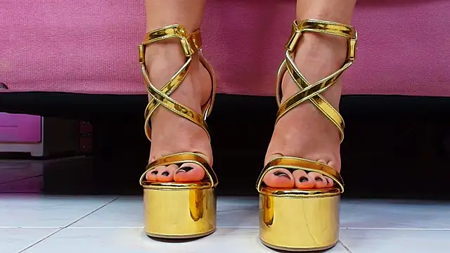 Snapshot of AuroraSim chatting on November 7, 2025, 1:04 pm AuroraSim online show from November 7, 2025, 1:04 pm