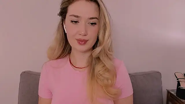 CindyKissable online show from July 23, 2026, 4:14 pm