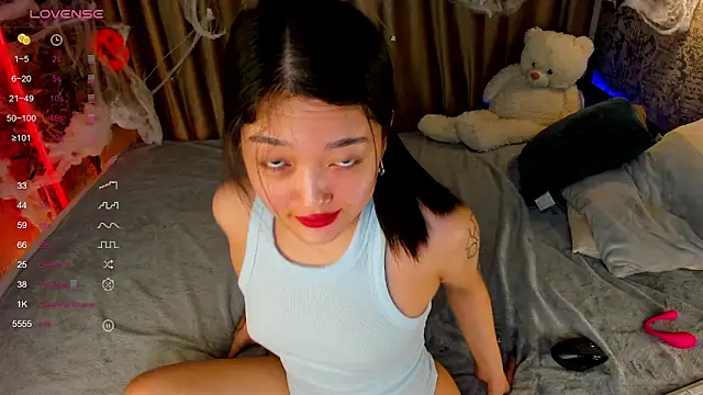 Snapshot of FreyaRaya chatting on October 23, 2025, 2:10 am FreyaRaya online show from October 23, 2025, 2:10 am