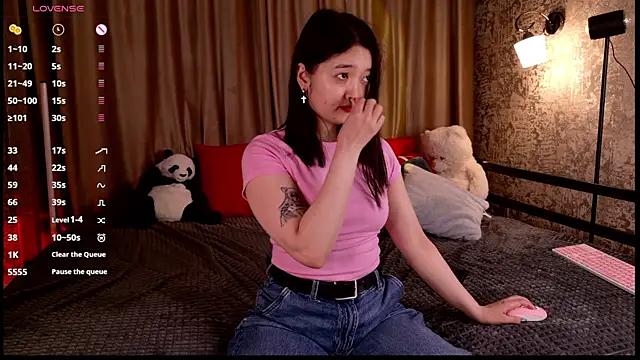 Snapshot of FreyaRaya chatting on May 10, 2026, 3:21 am FreyaRaya online show from May 10, 2026, 3:21 am