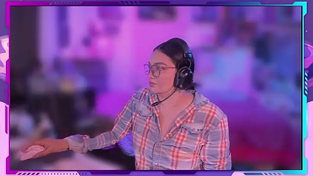 Snapshot of MegariaB chatting on March 4, 2026, 4:42 am MegariaB online show from March 4, 2026, 4:42 am