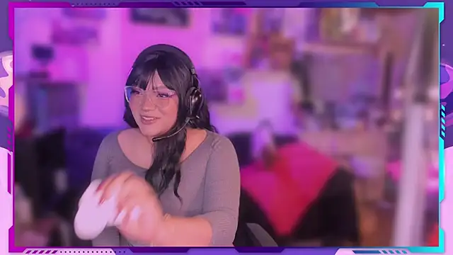 Snapshot of MegariaB chatting on November 21, 2025, 4:22 am MegariaB online show from November 21, 2025, 4:22 am