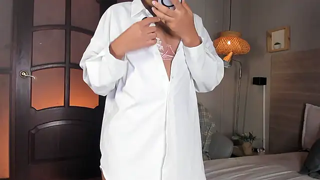 Snapshot of nayah__ chatting on February 23, 2026, 8:42 pm nayah online show from February 23, 2026, 8:42 pm