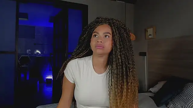 Snapshot of nayah__ chatting on October 9, 2025, 7:47 pm nayah online show from October 9, 2025, 7:47 pm