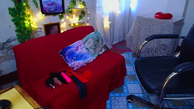 Snapshot of SnoowForYou chatting on November 30, 2025, 2:23 am SnoowForYou online show from November 30, 2025, 2:23 am