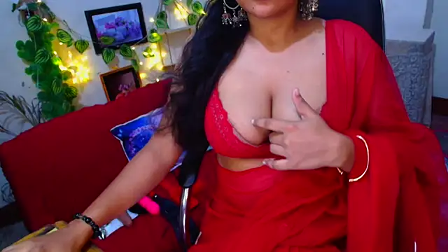 Snapshot of SnoowForYou chatting on November 10, 2025, 2:49 am SnoowForYou online show from November 10, 2025, 2:49 am