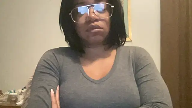 MommyConfident online show from January 10, 2026, 3:02 am