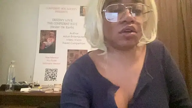 MommyConfident online show from April 25, 2026, 6:16 pm