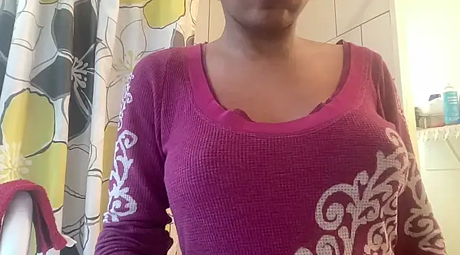 MommyConfident online show from February 17, 2025, 9:10 pm