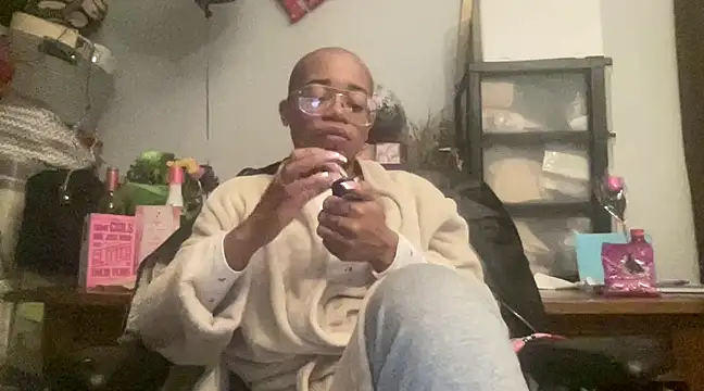 MommyConfident online show from February 17, 2025, 3:58 am