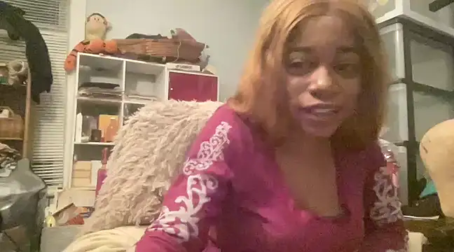 MommyConfident online show from January 28, 2025, 9:51 am