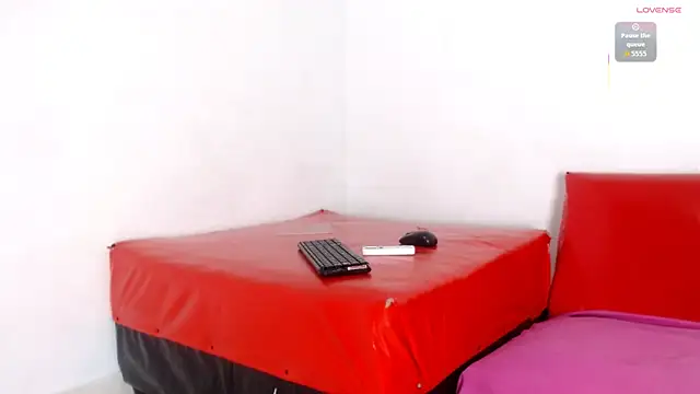 Snapshot of seductivespellvagina80 chatting on May 6, 2026, 12:09 pm seductivespellvagina80 online show from May 6, 2026, 12:09 pm