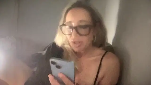 ALEXADANIELLE online show from February 27, 2025, 1:19 am
