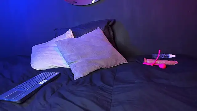 gasaiusagi golden online show from September 24, 2025, 8:37 pm