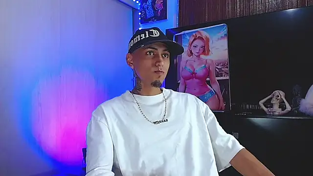 Snapshot of Liam_lee chatting on November 29, 2025, 11:27 pm Liam lee online show from November 29, 2025, 11:27 pm