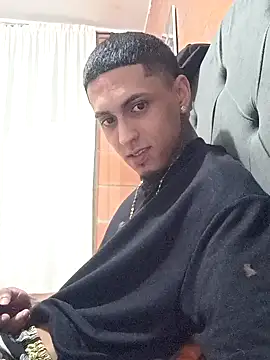 Snapshot of Liam_lee chatting on December 2, 2025, 3:41 am Liam lee online show from December 2, 2025, 3:41 am