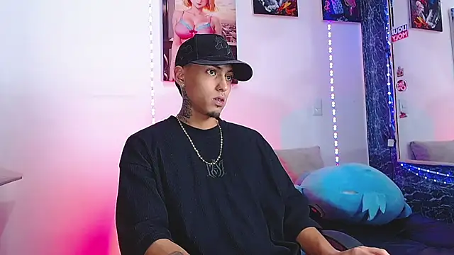 Snapshot of Liam_lee chatting on October 31, 2025, 1:30 pm Liam lee online show from October 31, 2025, 1:30 pm