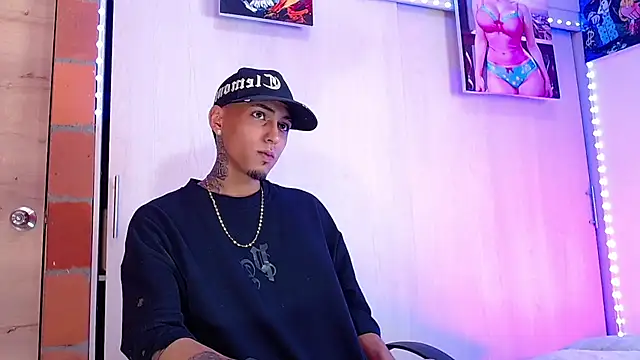 Snapshot of Liam_lee chatting on November 20, 2025, 2:18 pm Liam lee online show from November 20, 2025, 2:18 pm