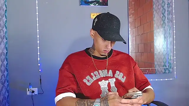 Liam lee online show from June 6, 2026, 8:58 pm